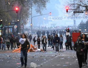 Argentinas economy shrinks 5.1 percent in first quarter