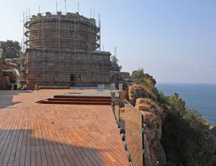Antalya unveils glass-floored observation terrace at Hıdırlık tower