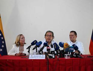 Colombia rebel group agrees to unilateral ceasefire