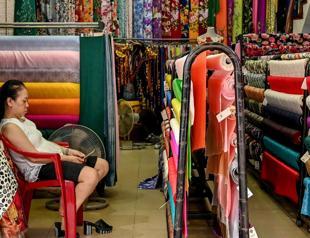 Vietnam economy expands 6.4 pct in first half of year