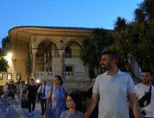 Topkapı Palace opened to night visitors