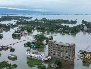 Floods kill nine in India and Bangladesh, millions affected