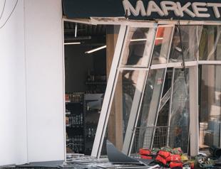 Ukraine confirms retreat from district in strategic town