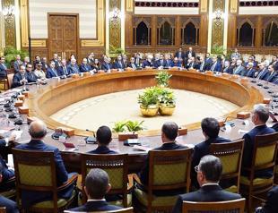 Egypt’s new gov’t sworn in amid major reshuffle