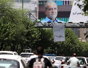 Reformist faces ultraconservative as Iran votes for president