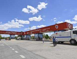 Court releases 10 in case of ex-nationalist leader murder