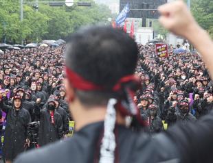 South Korea Samsung union declares indefinite strike