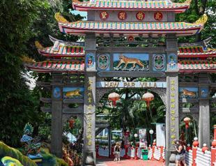 Singapores hell theme park depicts afterlife in Asian culture
