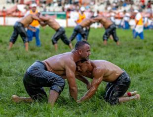 Türkiye’s oil wrestlers compete for gold and glory