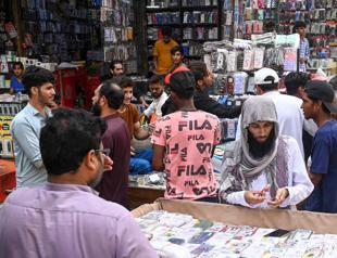 Pakistan reaches $7 bln aid deal with IMF