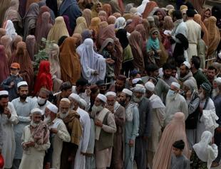 Pakistan reaches $7 billion aid deal with IMF