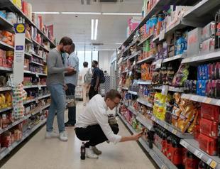 British inflation holds steady at 2 percent target in June