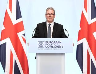 Starmer at summit tells Europe: Britain is back