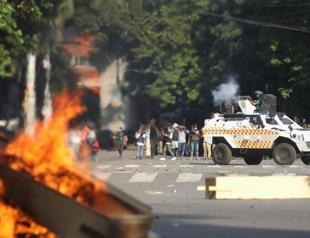 Relatives grieve victims of Bangladesh unrest