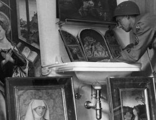 Germany moves to ease return of art looted by Nazis