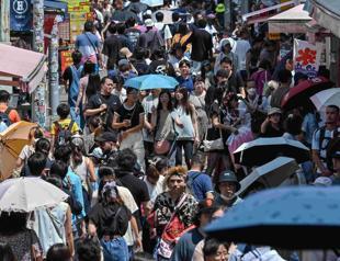 Foreign residents surge in Japan as number of citizens drops