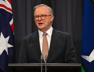 Australia PM replaces immigration, national security ministers