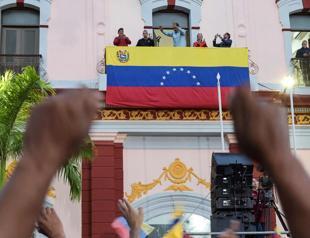 Venezuela opposition calls mass protests over disputed election