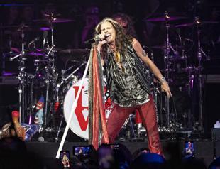 Aerosmith retires from touring due to damage to Steven Tylers voice