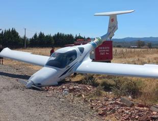 Emergency landing in Çanakkale injures two