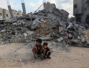 Ceasefire talks resume in Qatar as violence surges in Gaza