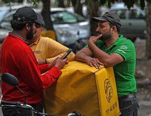 Businesses decry Pakistan internet slowdown