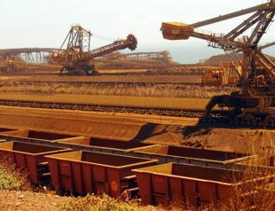 Australia fears $2 billion hit from China slowdown