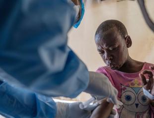 Mpox cases rise in DR Congo as country awaits vaccines