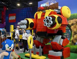 Lego profit rises 16 percent as it gains market share