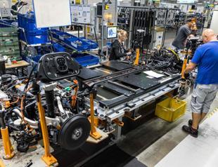 Pessimism dogs eastern Germany despite economic gains