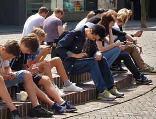 Authorities set to meet children to curb digital addiction