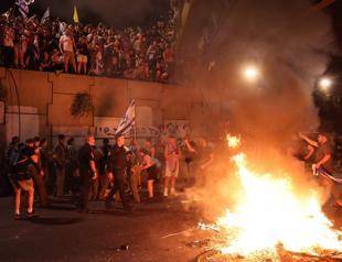 Israeli workers strike over hostages as pressure mounts for Gaza deal