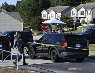 Gunman, 14, kills four in US school shooting