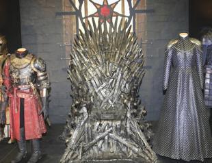 Hundreds of ‘Game of Thrones’ props up for auction