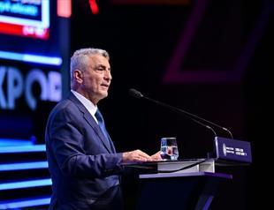 E-exports expected to reach $8 billion this year: Minister