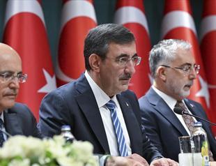 New medium-term program sees 3.5 percent growth this year