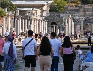 Visitor numbers to museums, ruins hit 55 mln in 2023