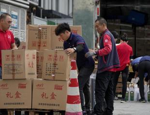 China retail sales, industrial production slow in August