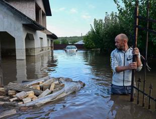 Several dead, missing as storm lashes eastern and central Europe