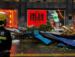 Strongest typhoon to hit Shanghai since 1949 shuts down megacity