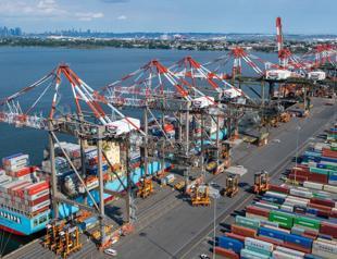 New York area port prepares for possible US strike disruption