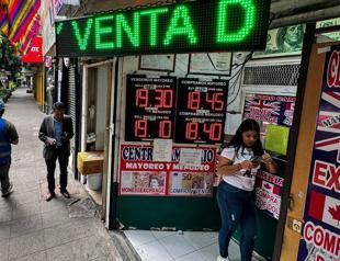 Mexicos new president takes reins of shaky economy