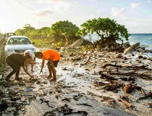 Stay or go Pacific Islanders face climates grim choice