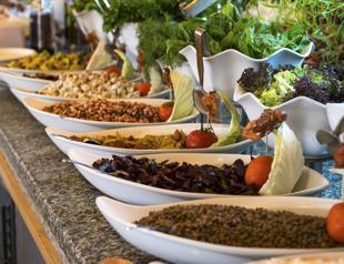 Ministry takes action to prevent waste at hotels with open buffets