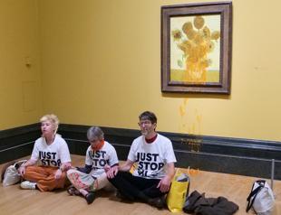 Van Goghs Sunflowers targeted again with soup