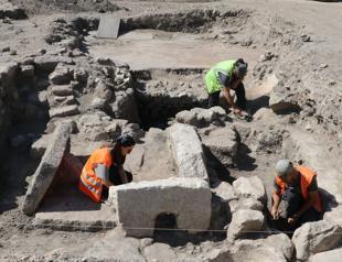 Ottoman bath discovered in ancient Roman theater