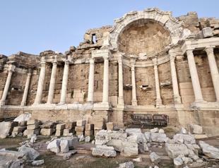 Fountain of ancient era under restoration
