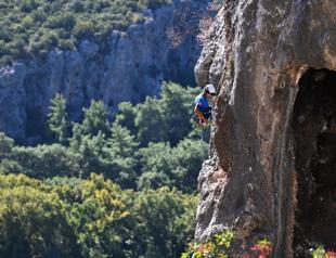 Taurus Mountains host scores of climbing enthusiasts