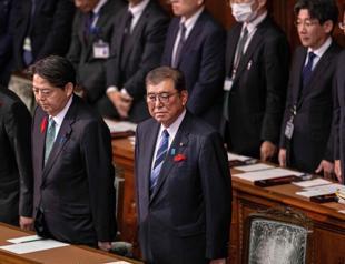 Japan PM dissolves parliament for honeymoon snap election