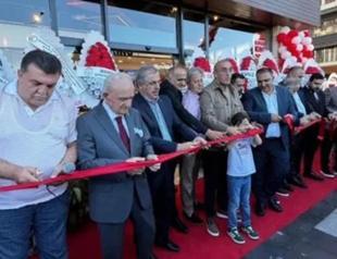 AKP disciplines officials over Burger King event